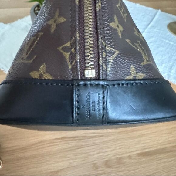 ✅AUTHENTIC✅LOUIS VUITTON ALMA PM - Picture 9 of 17